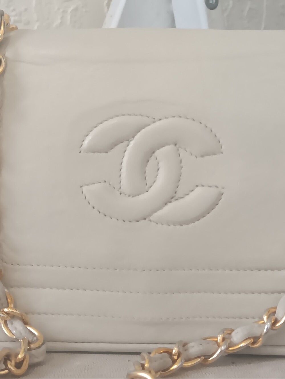 👜 Vintage Chanel 1988 Beige Lambskin CC Stitch Small Flap Shoulder Bag - Picture 11 of 17